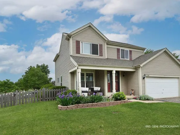 2288 N Aster Ct, Round Lake Beach, IL 60073