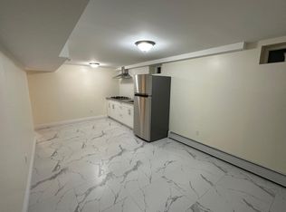 3-28 149th Pl #B, Whitestone, NY 11357