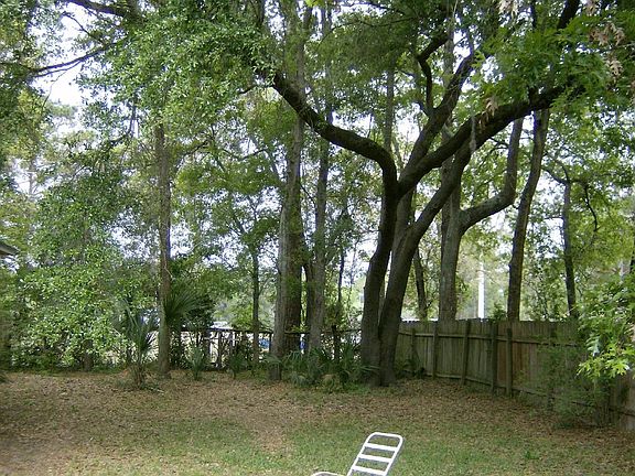 5th image of 5410 NW 25th Pl