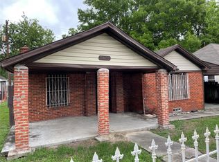 7437 Walker St, Houston, TX 77011