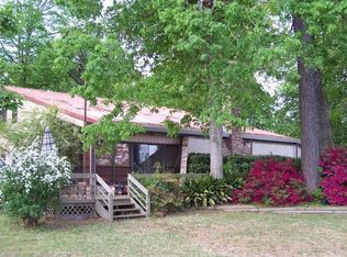 149 Pinetree Ln, Hemphill, TX 75948