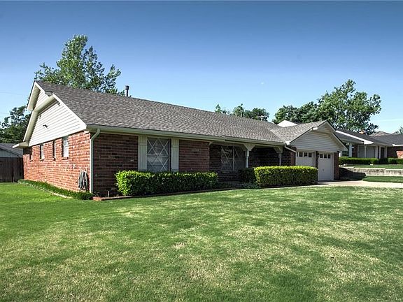 One last view of the front and the east side of the house.
