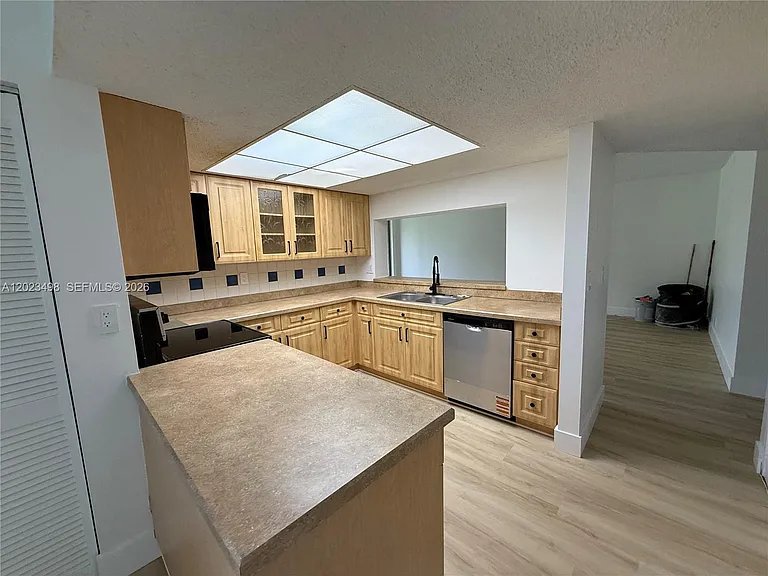 9531 Seagrape Dr #202 — Photo 4