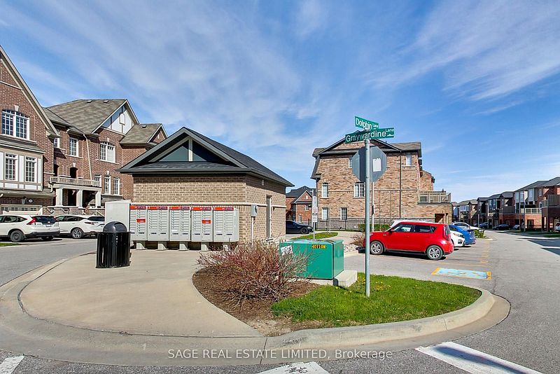 Ajax Townhouse for rent - 2 Bedrooms — photo 41