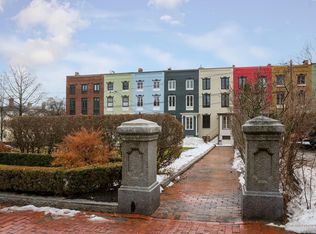 4 Stratton Pl, Portland, ME 04101