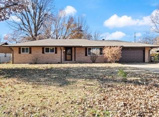 1108 Cheyenne Trl, Springdale, AR 72762
