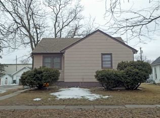 512 Logan St, Wayne, NE 68787
