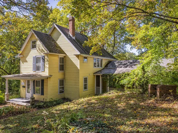 25 Chestnut Street, Vernon, CT 06066