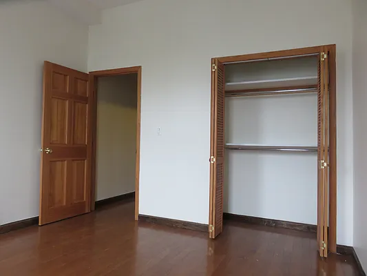 Rented by Rennit Inc. | media 50