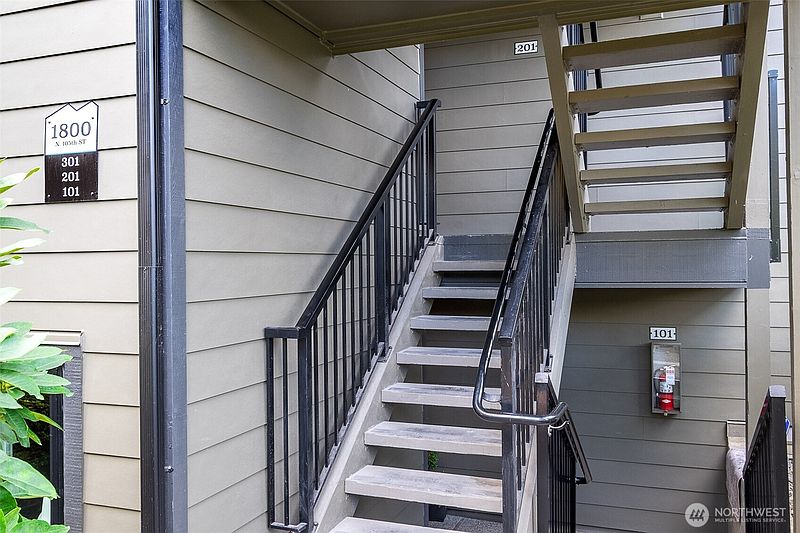 3rd image of 1800 N 105th Street #9-201
