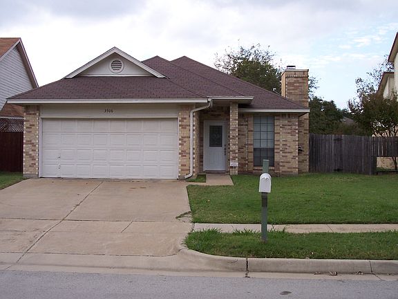 2nd image of 3506 Alexandria Dr