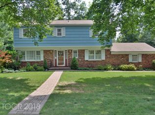 1 Marian Dr, Suffern, NY 10901