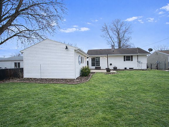 4th image of 617 Orchard St