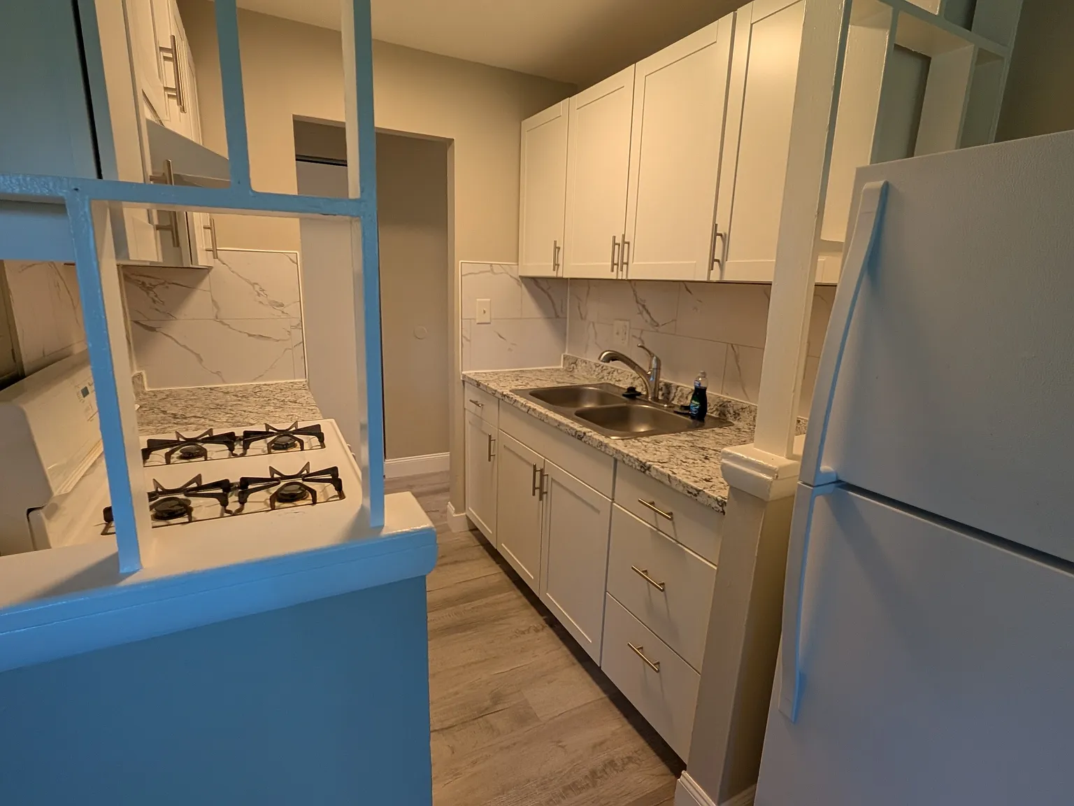 Seabrook Apartments - 3670-P — Photo 2
