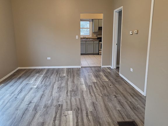 2nd image of 4428 Elm Ave