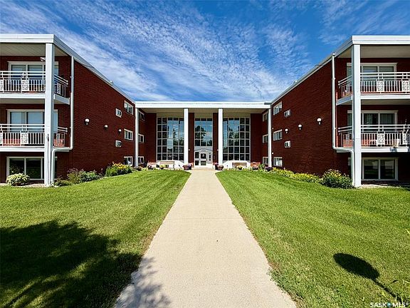 2nd image of UNIT 109-2536 Parliament AVENUE
