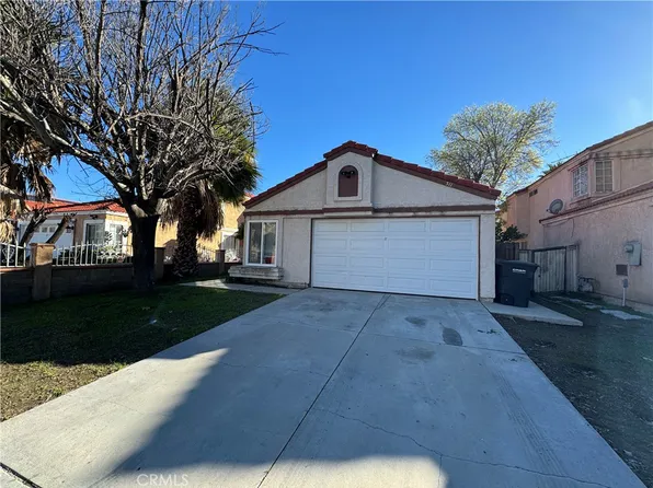 511 Barca Creek Dr, Perris, CA 92571