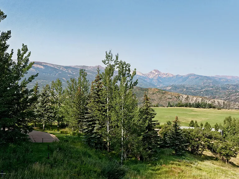 565 N Starwood Dr — Photo 48