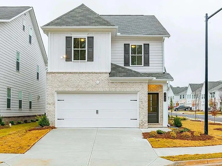 4052 Hillmont Ln — Photo 1