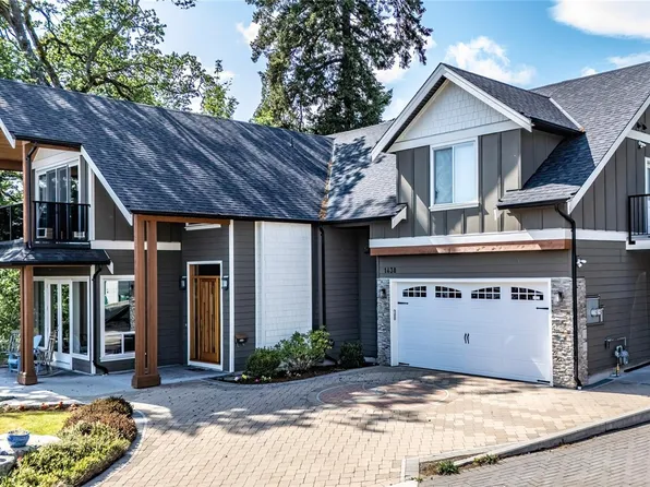 1430 Payton Pl, Saanich, BC V8X 2B8