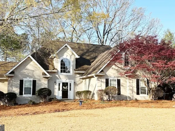 205 Palette Ln, Peachtree City, GA 30269