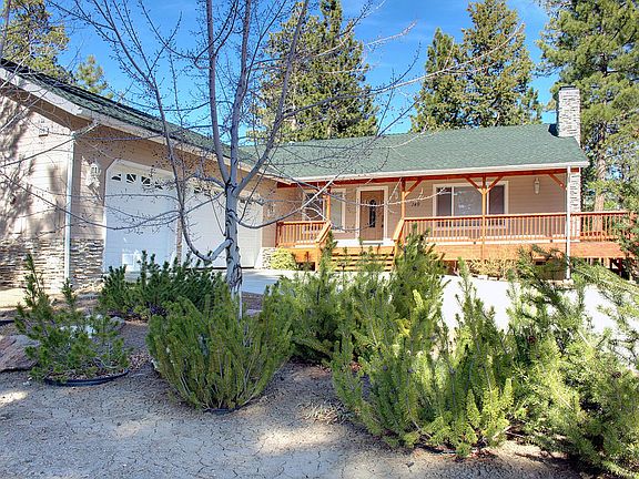 3rd image of 149 Teakwood Dr