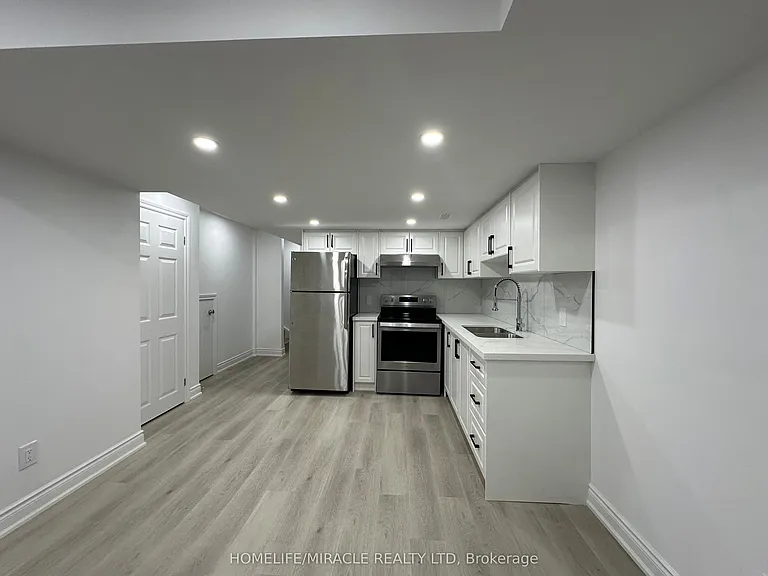 30 Clipper Ln #BASEMENT — Photo 7