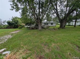 232 N Lincoln Ave, Mount Olive, IL 62069