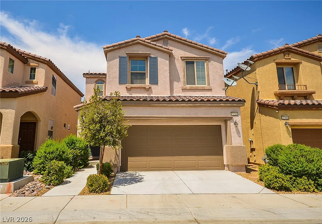 4 bed, 4.0 bath, 1455 sqft, $1,825 — Photo 1