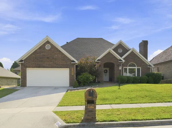 3214 S Oak Avenue, Springfield, MO 65804