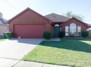 712 Ford Dr, Cedar Hill, TX 75104
