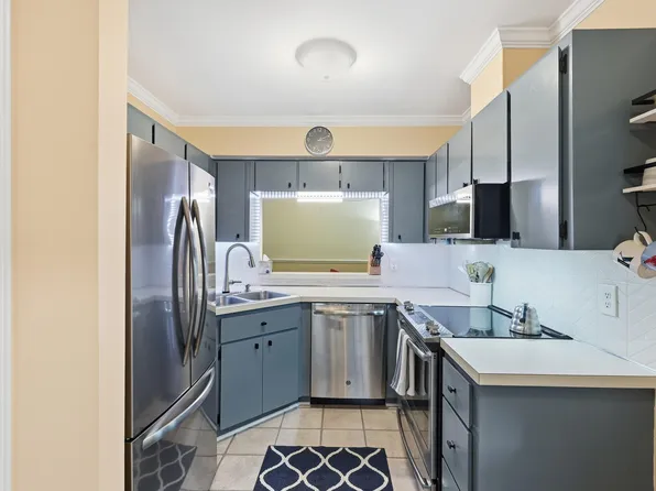 1101 Cotswold Ct, Raleigh, NC 27609
