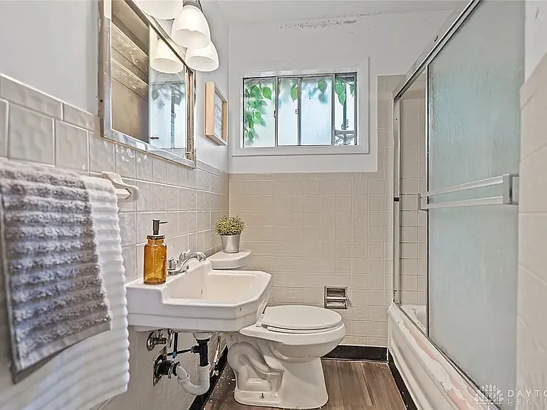 23 Stubbs Dr — Photo 3