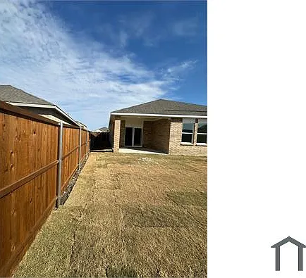 1871 Purtis Creek Dr #1 — Photo 16