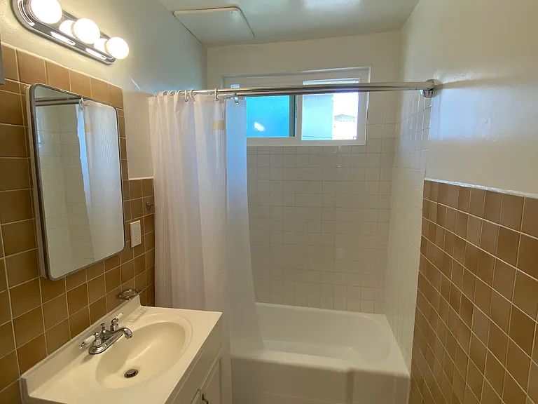 3048 Livonia Ave #5 — Photo 6