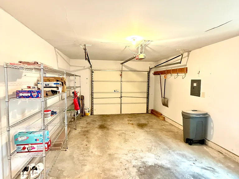 107 Pine Oak Blvd — Photo 8
