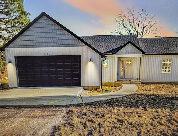 2417 Eugene St — Photo 1