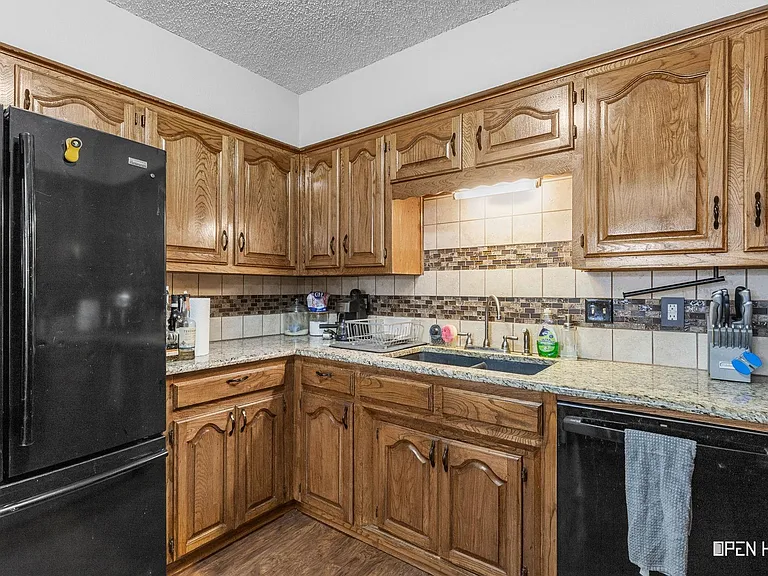 2810 Fleming Rd — Photo 13