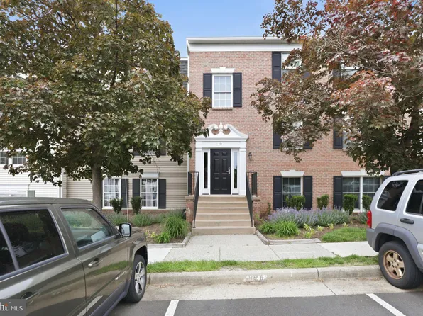 119 Fort Evans Rd SE APT B, Leesburg, VA 20175