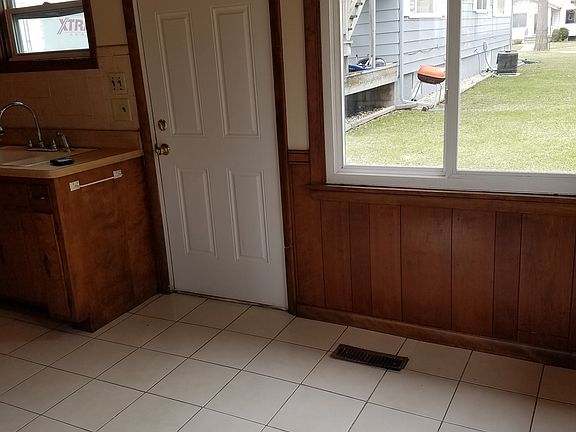 2nd image of 1447 E 168th St