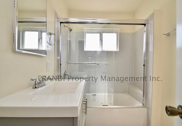 1504 Vallejo Ave #2 — Photo 7