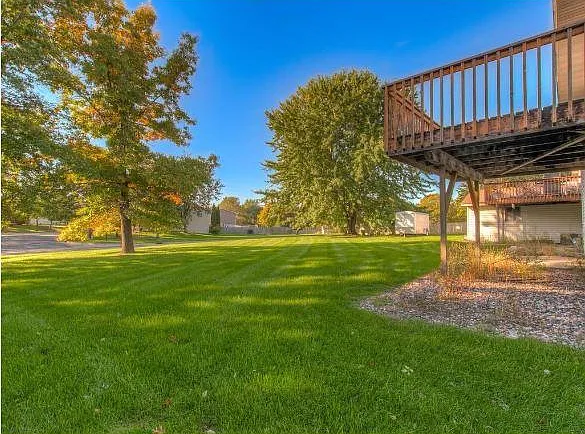 3 bed, 1834 sqft, $2,500 — Photo 3