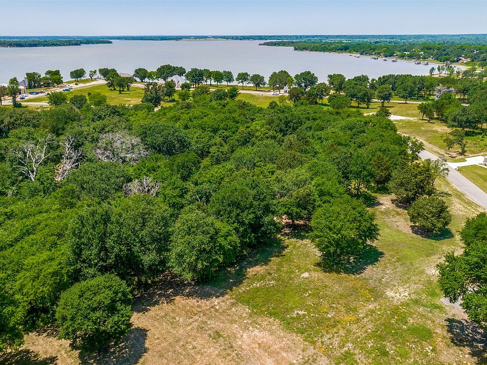 1st image of 305 Cedar Creek Landing Ln
