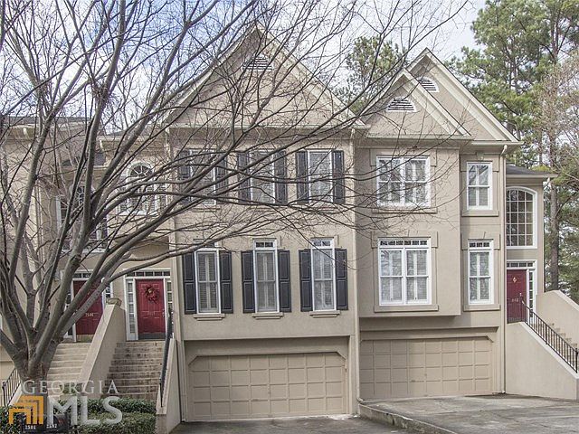 1st image of 2504 Oakwood Way