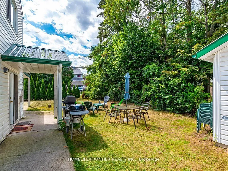 1015 Arnold St #2 — Photo 3