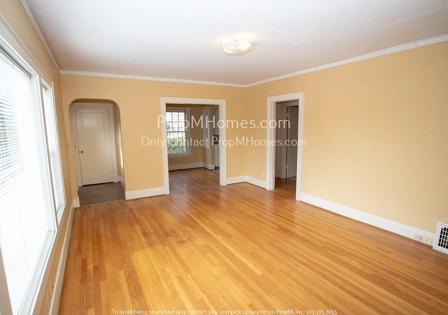 Charming Duplex In SE Portland! — Photo 3