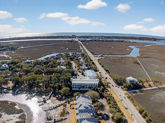 3rd image of 2262 Folly Rd APT 1G