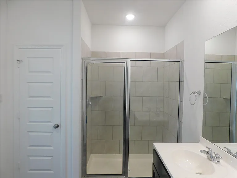 16658 Moss Ln — Photo 17