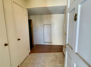 2950 W Lawn Ct, Merced, CA 95348