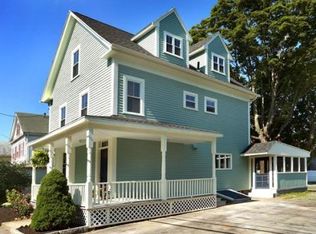 13 Congress St, Amesbury, MA 01913